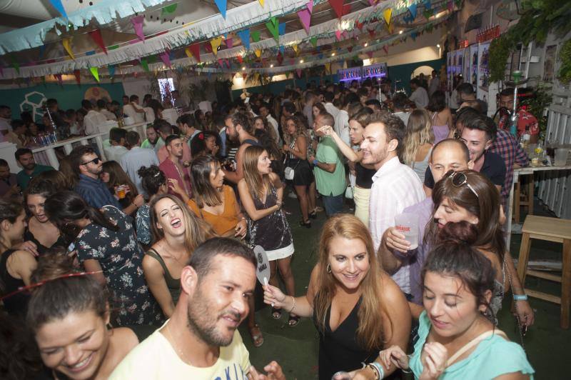 Ambiente en el Cortijo de Torres en la jornada del viernes.