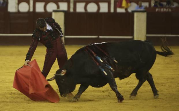 Manzanares con la derecha. 