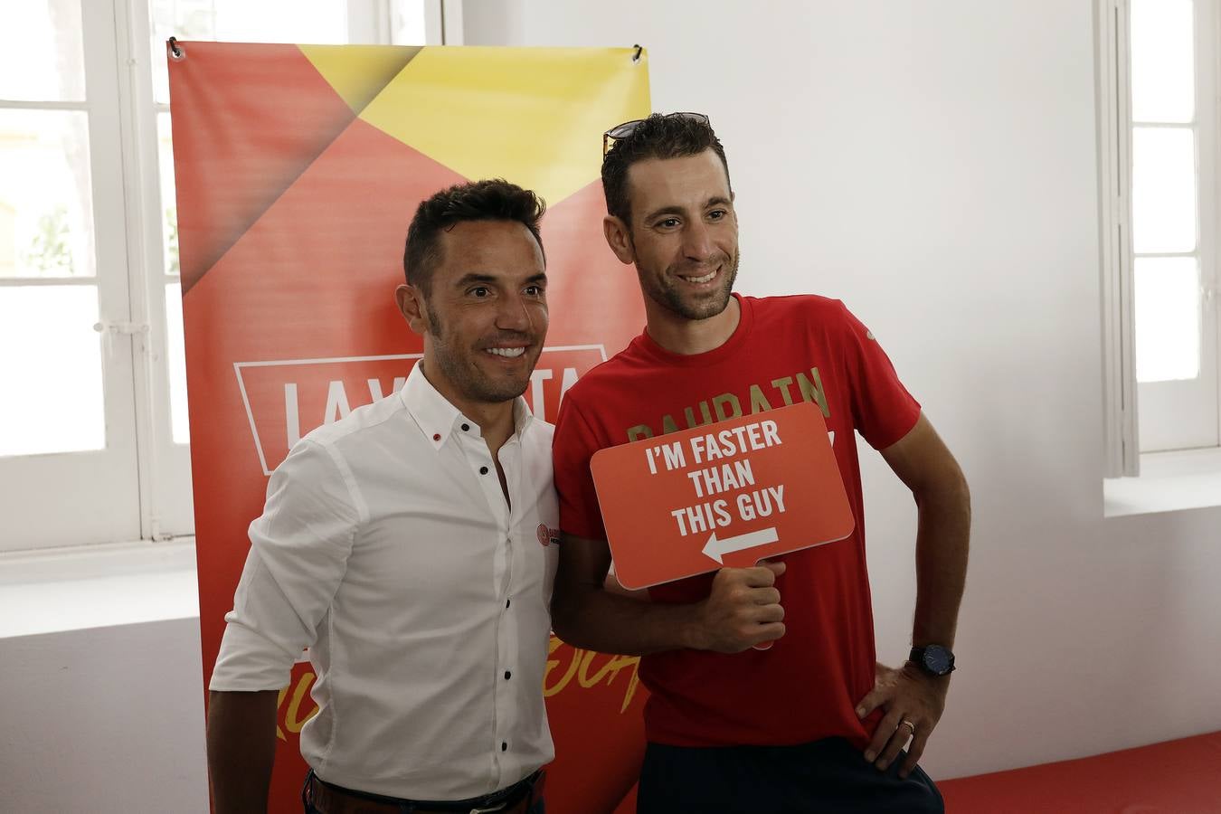 Málaga es protagonista en la Vuelta Ciclista España 2018. La etapa inicial y hasta otras tres tocan tierras malagueñas en una edición en la que hasta la canción oficial es de una malagueña. Aquí recogemos las mejores imágenes del paso por Málaga.