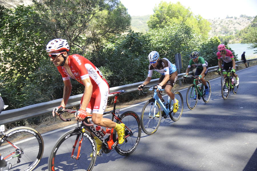 Málaga es protagonista en la Vuelta Ciclista España 2018. La etapa inicial y hasta otras tres tocan tierras malagueñas en una edición en la que hasta la canción oficial es de una malagueña. Aquí recogemos las mejores imágenes del paso por Málaga