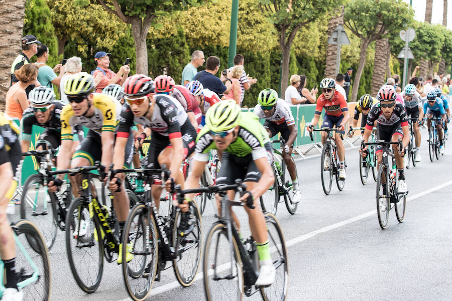 Málaga es protagonista en la Vuelta Ciclista España 2018. La etapa inicial y hasta otras tres tocan tierras malagueñas en una edición en la que hasta la canción oficial es de una malagueña. Aquí recogemos las mejores imágenes del paso por Málaga