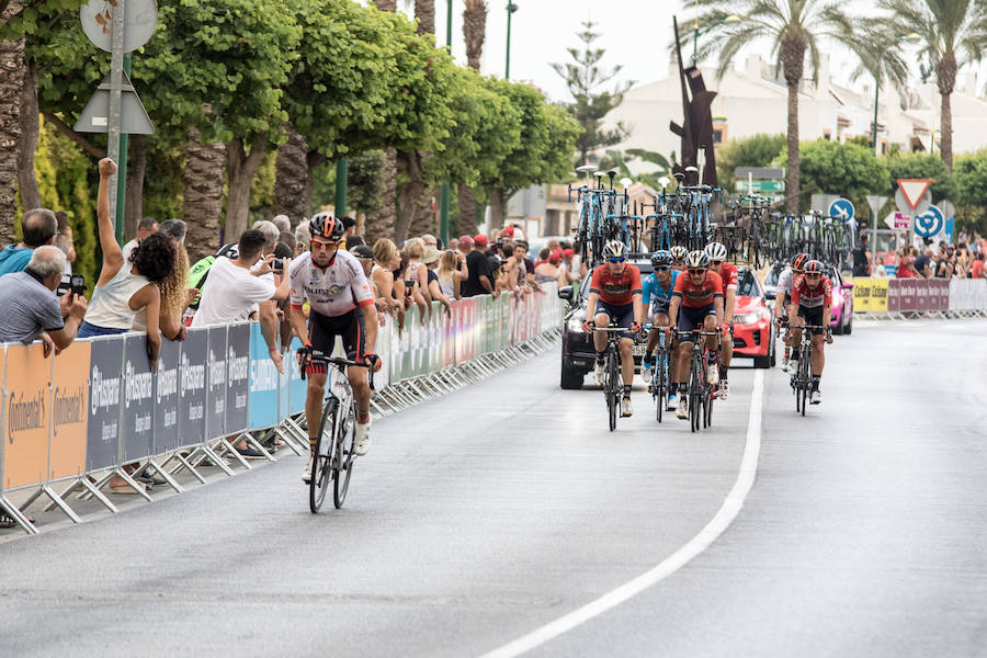 Málaga es protagonista en la Vuelta Ciclista España 2018. La etapa inicial y hasta otras tres tocan tierras malagueñas en una edición en la que hasta la canción oficial es de una malagueña. Aquí recogemos las mejores imágenes del paso por Málaga