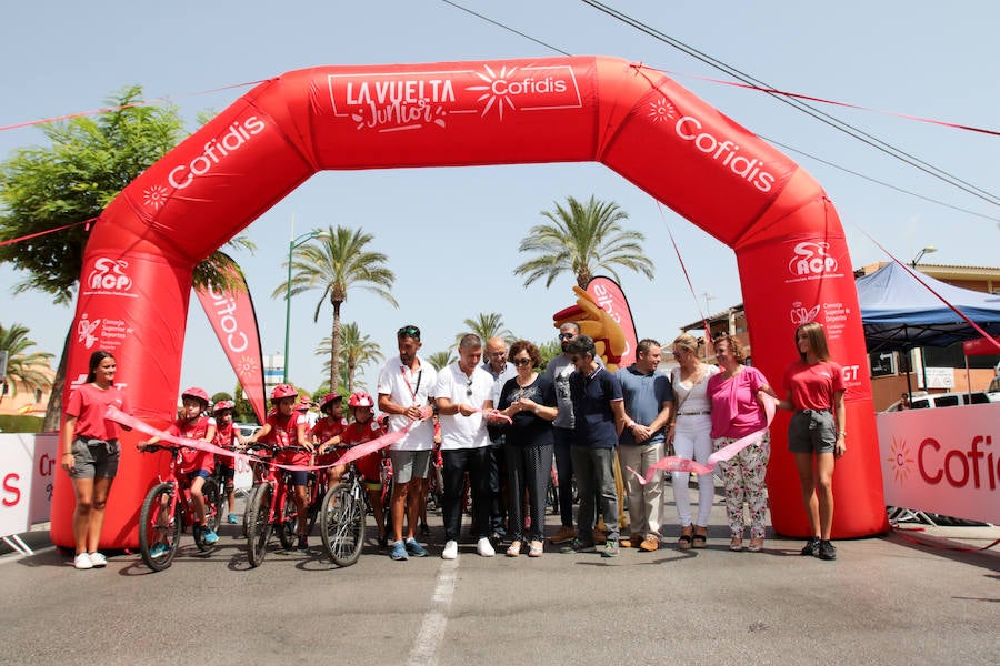 Málaga es protagonista en la Vuelta Ciclista España 2018. La etapa inicial y hasta otras tres tocan tierras malagueñas en una edición en la que hasta la canción oficial es de una malagueña. Aquí recogemos las mejores imágenes del paso por Málaga