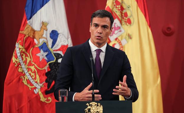 Pedro Sánchez durante la conferencia de prensa ofrecida en Chile.