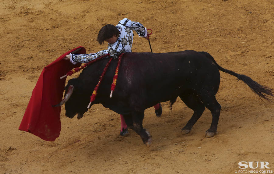 Cayetano y Roca Rey, a hombros en un espectáculo taurino que volvió a reunir a diversos famosos un año más