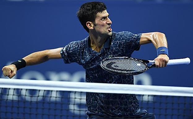 Novak Djokovic celebra su victoria ante John Millman y su pase a semifinales. 