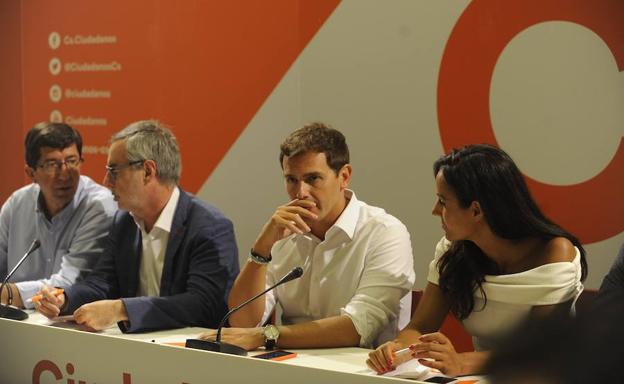 Ciudadanos formaliza la ruptura con el PSOE en Andalucía