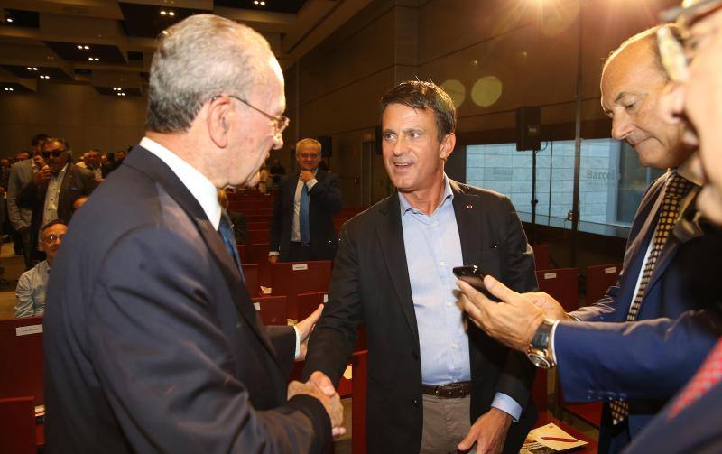 El desayuno-coloquio en colaboración con la Fundación Cajasol se celebró en el Hotel Barceló