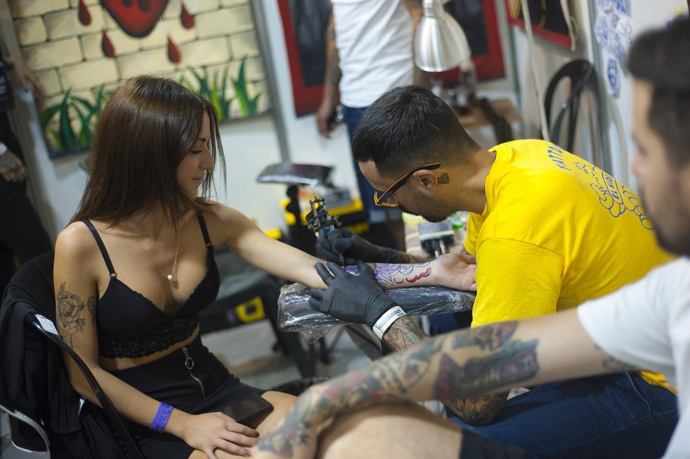 Todo por y para los tatuajes. Málaga celebra la quinta edición de este evento dedicado a este mundo, que acoge novedades y tendencias del sector y un gran número de oportunidedes de llevarse una nueva obra de profesional tatuador. 