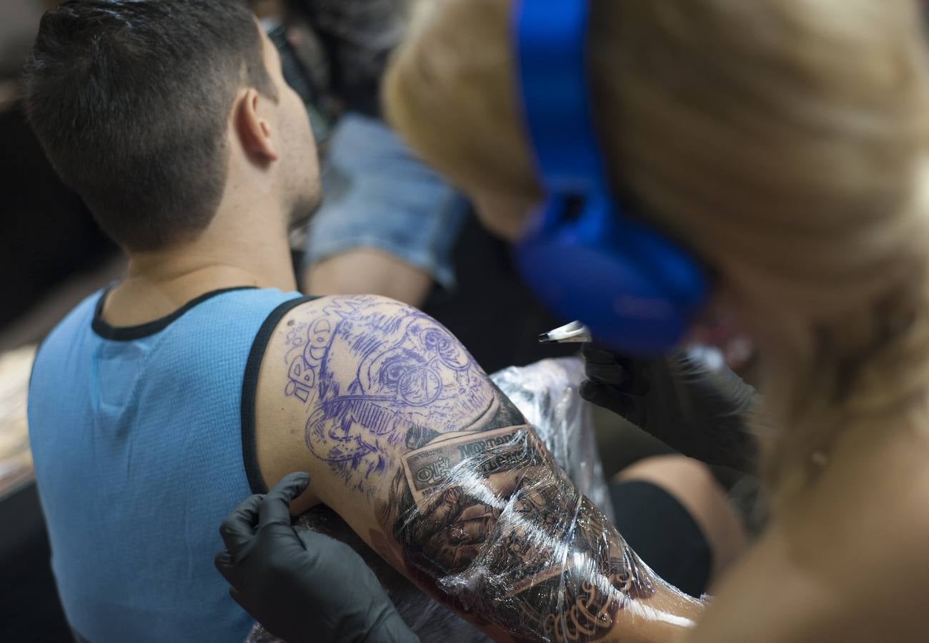 Todo por y para los tatuajes. Málaga celebra la quinta edición de este evento dedicado a este mundo, que acoge novedades y tendencias del sector y un gran número de oportunidedes de llevarse una nueva obra de profesional tatuador. 