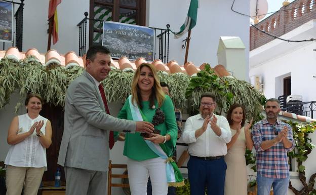 Susana Díaz, en El Borge, este domingo.