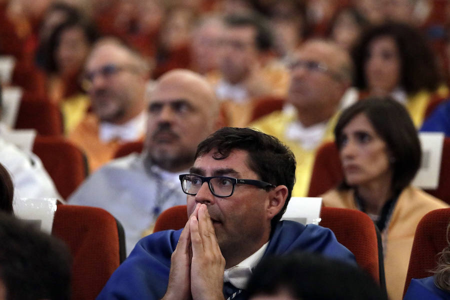 El rector Narváez ha apelado a la tradición universitaria, la credibilidad y confianza que la sociedad ha puesto en la institución para frenar estos casos de corrupción