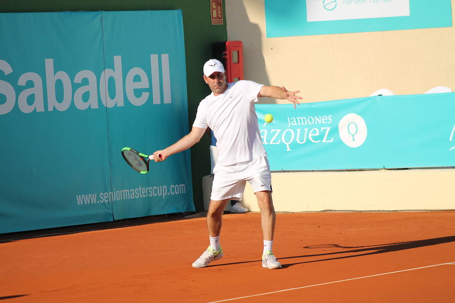 Juan Carlos Ferrero se lleva el torneo tras ganar a Safin