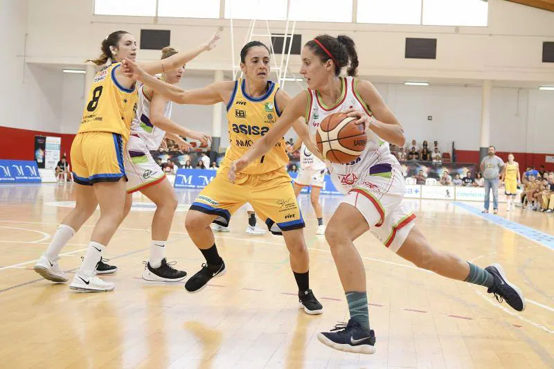 El Raca Granada se lleva el I Torneo Costa del Sol femenino 