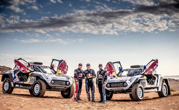 Carlos Sainz, Cyril Despres y Stéphane Peterhansel correrán con Mini el Dakar. 