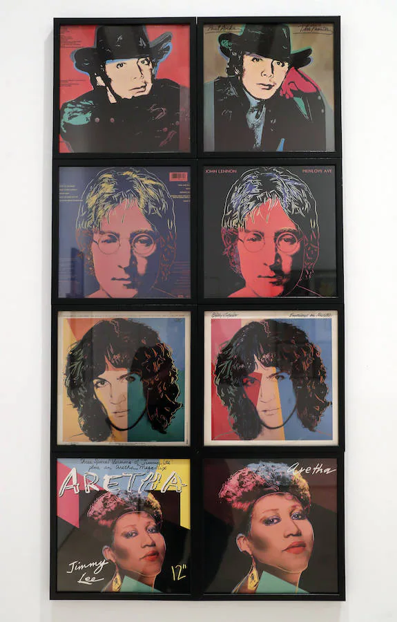 La Sociedad Económica de Amigos del País de Málaga acoge una muestra de portadas de vinilos firmadas por artistas como Picasso, Warhol, Dalí...