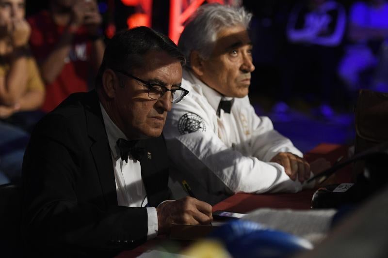 Ronny Alexander «El llanero» Landaeta vence a Anatoli Hunanyan y se proclama campeón de la Unión Europea del peso supermedio