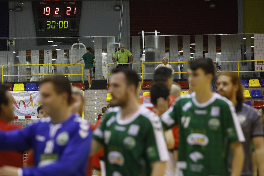 Fotos: Los mejores momentos del Conservas Alsur-Balonmano Navas