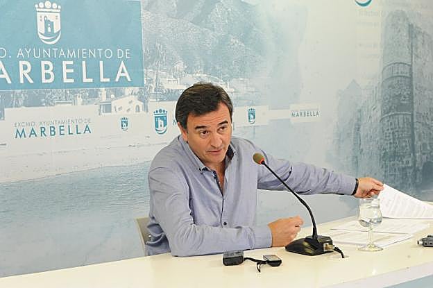 El portavoz del equipo de gobierno, Félix Romero, ayer, en la sala de prensa del Ayuntamiento. 