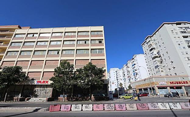 Aspecto del edificio de Flex, que será demolido.