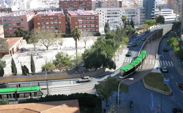 Recreación del paso del metro del túnel a la superficie entre las calles Hilera y Santa Elena. 
