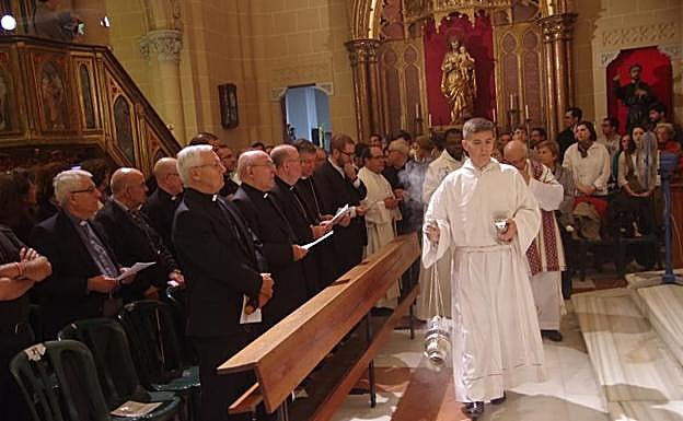 Imagen principal - El padre Arnaiz, el &#039;apóstol de Málaga&#039;, sube a los altares