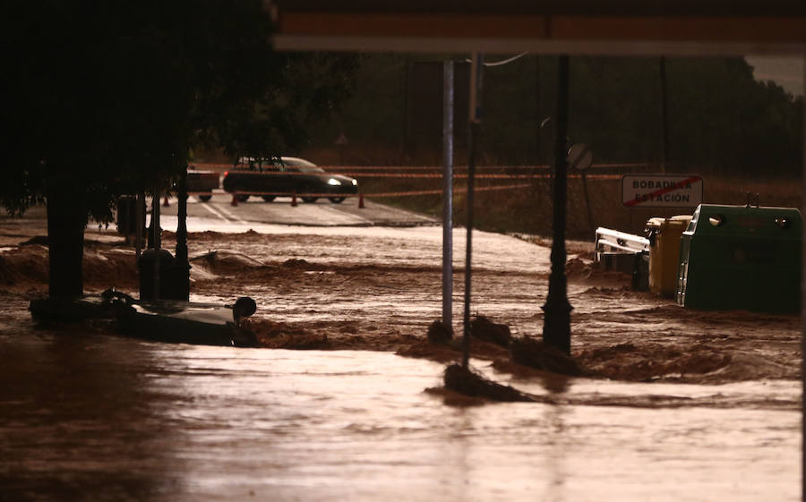 Bobadilla, Campillos, Teba, Casarabonela, Ardales y Estepona se llevan lo peor de la alerta roja que ha dejado registros históricos