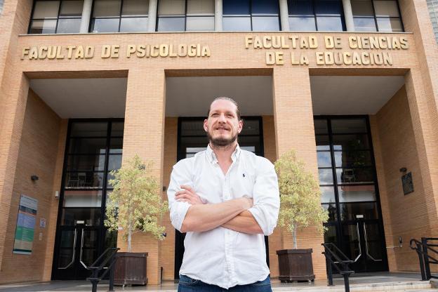 Fernández está inmerso en el proyecto de investigación 'Brain Gamer'. :: félix palacios
