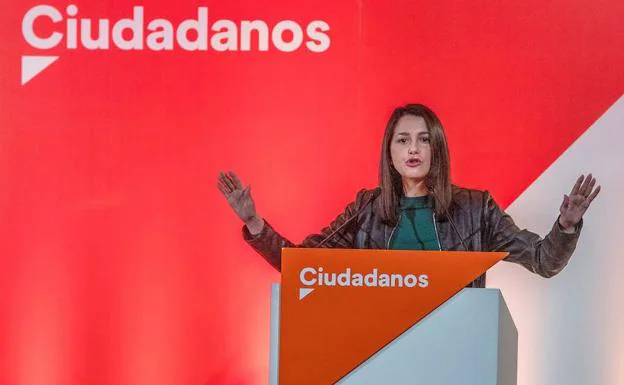 Arrimadas: «Andalucía no es del PSOE como Cataluña no es de los nacionalistas»