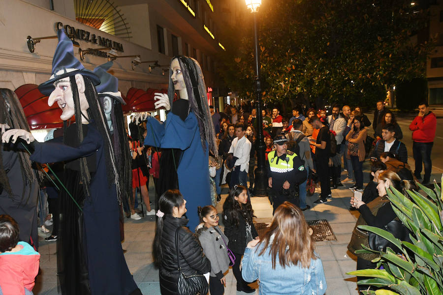 Así se ha celebrado Halloween (este viernes) por las calles de Marbella