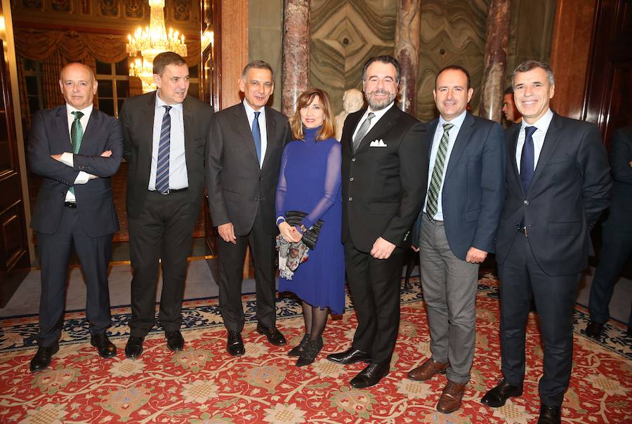 La cena organizada por Prensa Malagueña en la WTM SUR reúne a los máximos responsables del turismo nacional, regional y local en un mismo foro