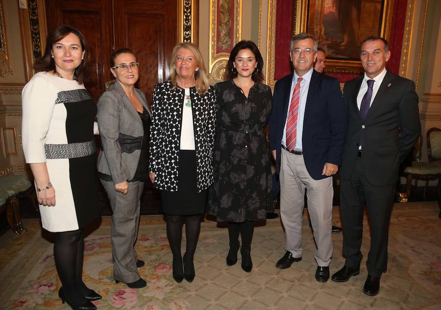 La cena organizada por Prensa Malagueña en la WTM SUR reúne a los máximos responsables del turismo nacional, regional y local en un mismo foro