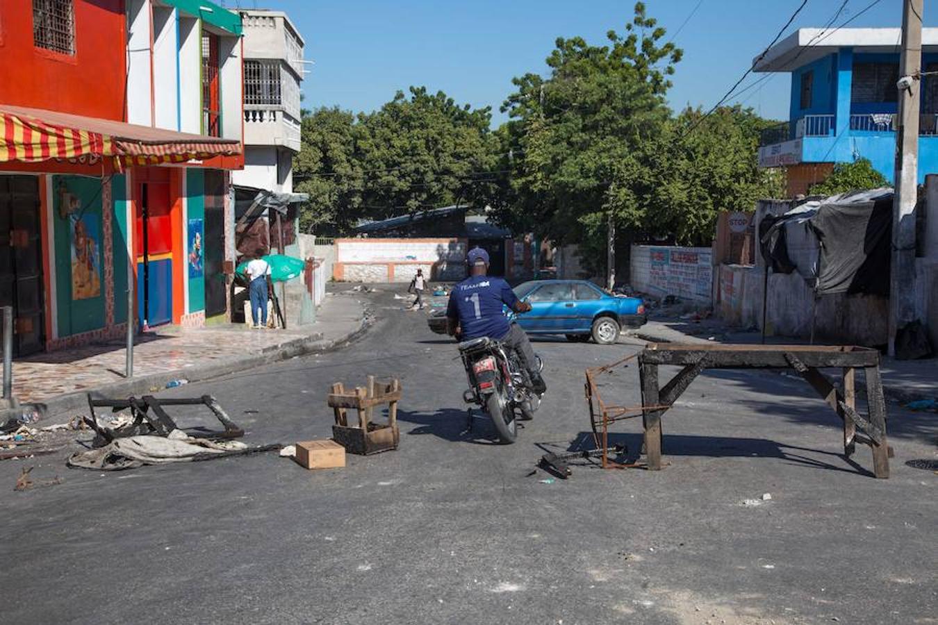 Al menos seis personas han fallecido en una revuelta contra la corrupción que va ya por su segundo día