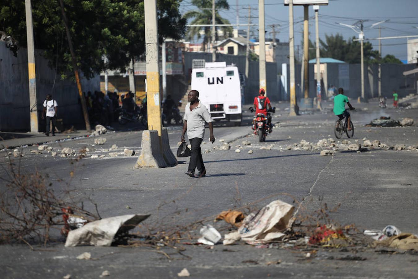 Al menos seis personas han fallecido en una revuelta contra la corrupción que va ya por su segundo día