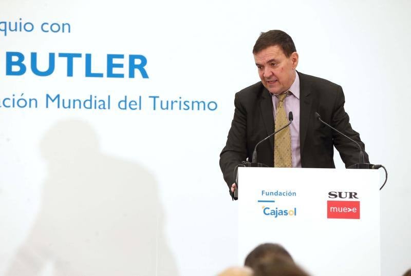El director ejecutivo advierte en un Foro SUR de que la demanda seguirá creciendo y las ciudades tendrán que «acostumbrarse a sobrevivir con el llamado 'sobreturismo'»