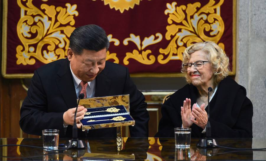 Recibimiento oficial de los Reyes al presidente de la República Popular China, Sr. Xi Jinping y su esposa, Peng Liyuan, en el Palacio Real de Madrid.