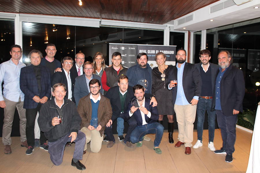 El Candado Beach acoge un torneo de golf de 120 parejas. Foto de familia de todos los ganadores del torneo, que celebró su entrega de premios en el Candado Beach.