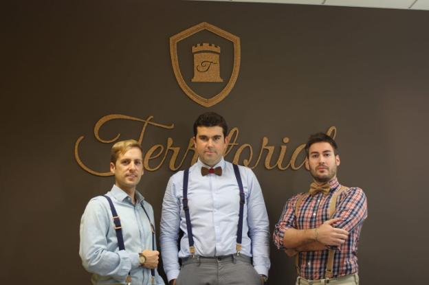 José Manuel Carnero, Daniel Bernal y Fernando Martín-Albo, fundadores de la empresa, en su sede. 