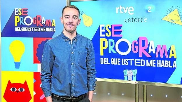Alberto Casado conduce el nuevo espacio de humor de La 2 'Ese programa del que usted me habla'. :: Tve
