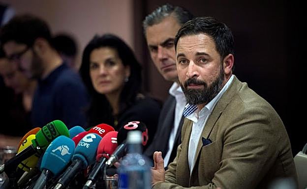 Vox no quiere entrar en el Gobierno de Andalucía porque no desea «cargas ni cargos»