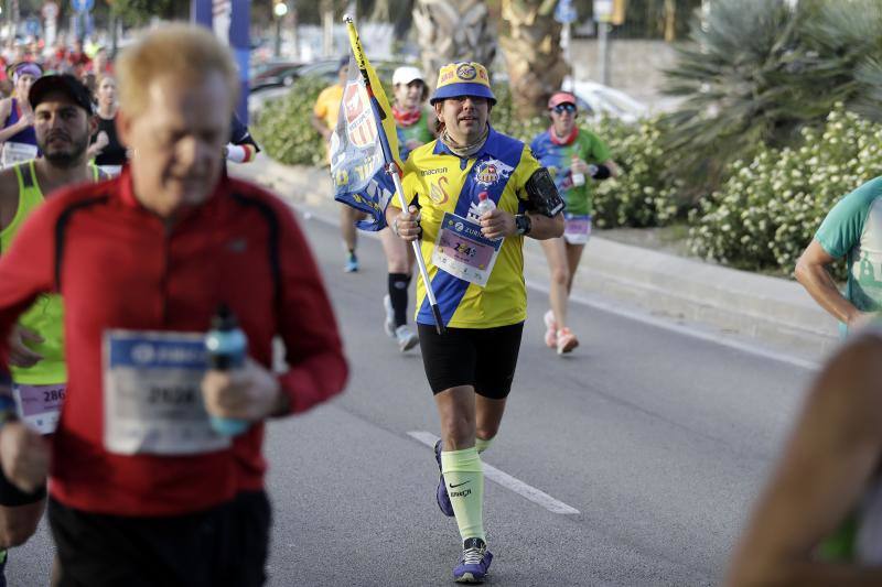 Unos 5.000 corredores participan en la novena edición de esta competición que este año tiene como novedad una prueba de 21 kilómetros