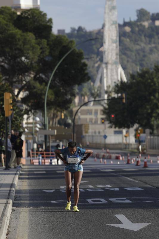 Unos 5.000 corredores participan en la novena edición de esta competición que este año tiene como novedad una prueba de 21 kilómetros