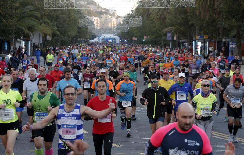 Unos 5.000 corredores participan en la novena edición de esta competición que este año tiene como novedad una prueba de 21 kilómetros