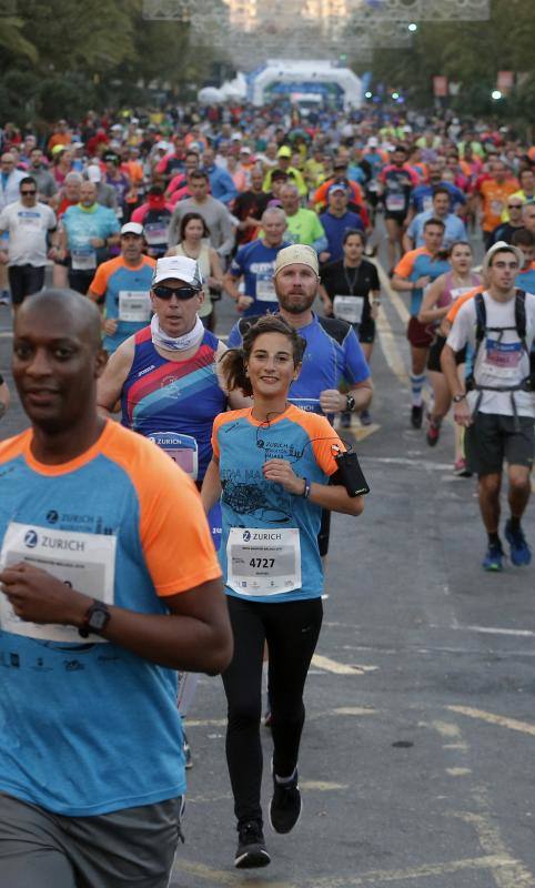 Unos 5.000 corredores participan en la novena edición de esta competición que este año tiene como novedad una prueba de 21 kilómetros