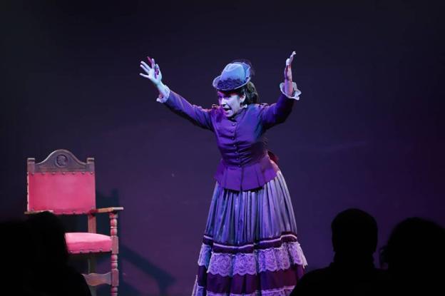 'Emilia' llena                  el Contenedor