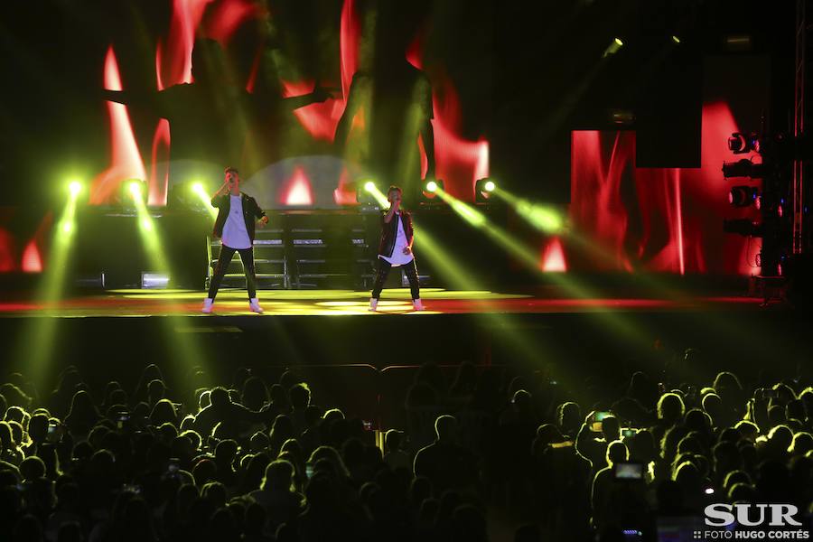 Los hermanos canarios que arrasan en Youtube llevan al Palacio de Ferias su música latina y desenfadada