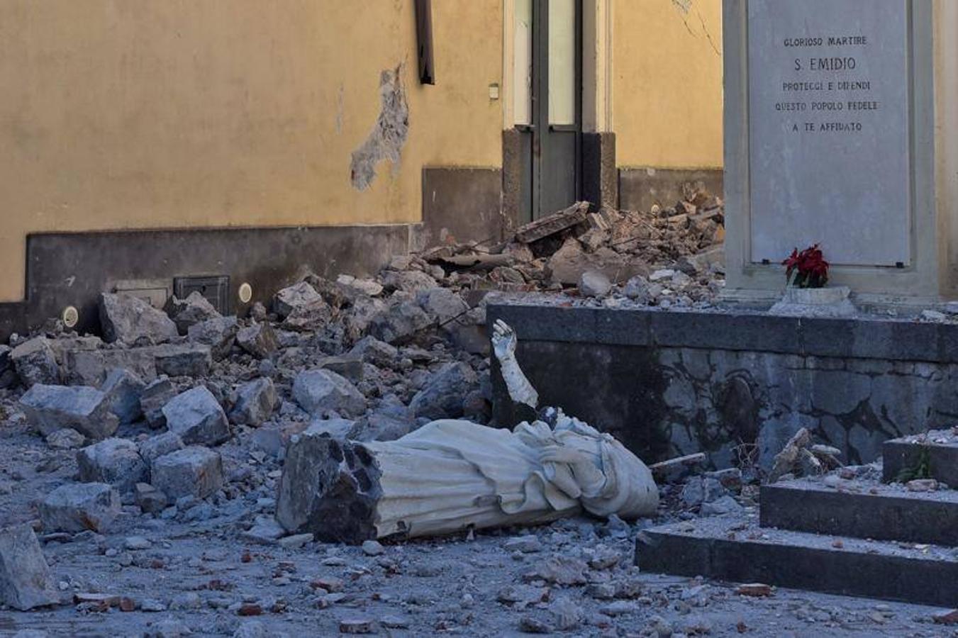 El presidente de la región italiana declara el estado de calamidad después del terremoto de 4,8 grados vinculado a la erupción del volcán