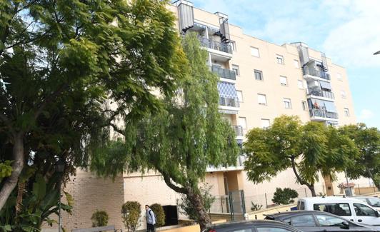 Vista exterior del Edificio Feria donde se ubicará, en los locales bajos, la nueva EOI. 