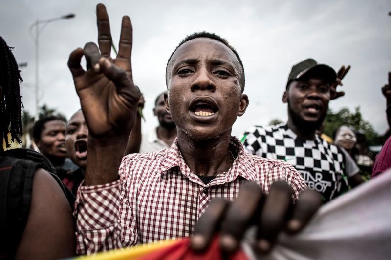 Horas antes del anuncio de la victoria del opositor Félix Tshisekedi, grupos de activistas animaron a tomar las calles ante el temor de una falta de «verdad» en las urnas