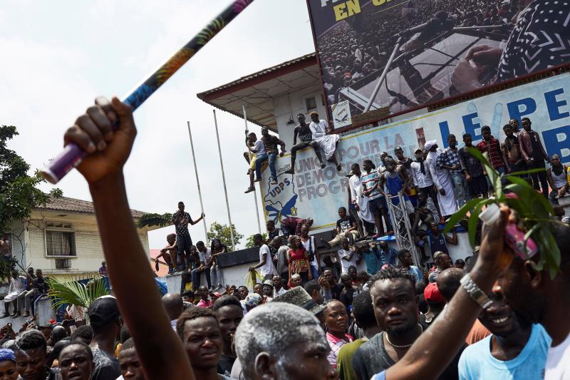 Horas antes del anuncio de la victoria del opositor Félix Tshisekedi, grupos de activistas animaron a tomar las calles ante el temor de una falta de «verdad» en las urnas